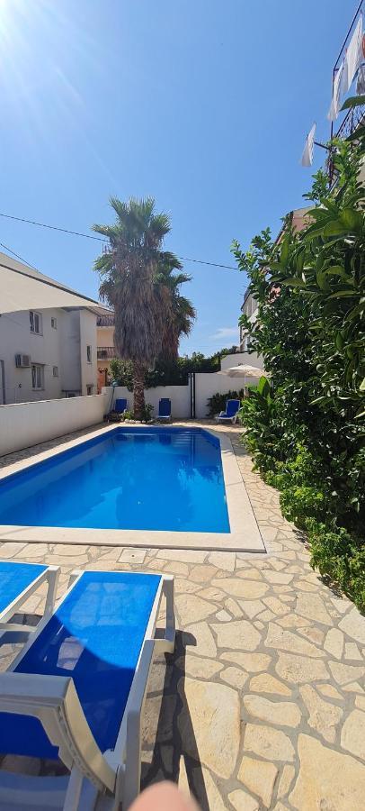 Apartments Priko Stari Grad  Exterior foto