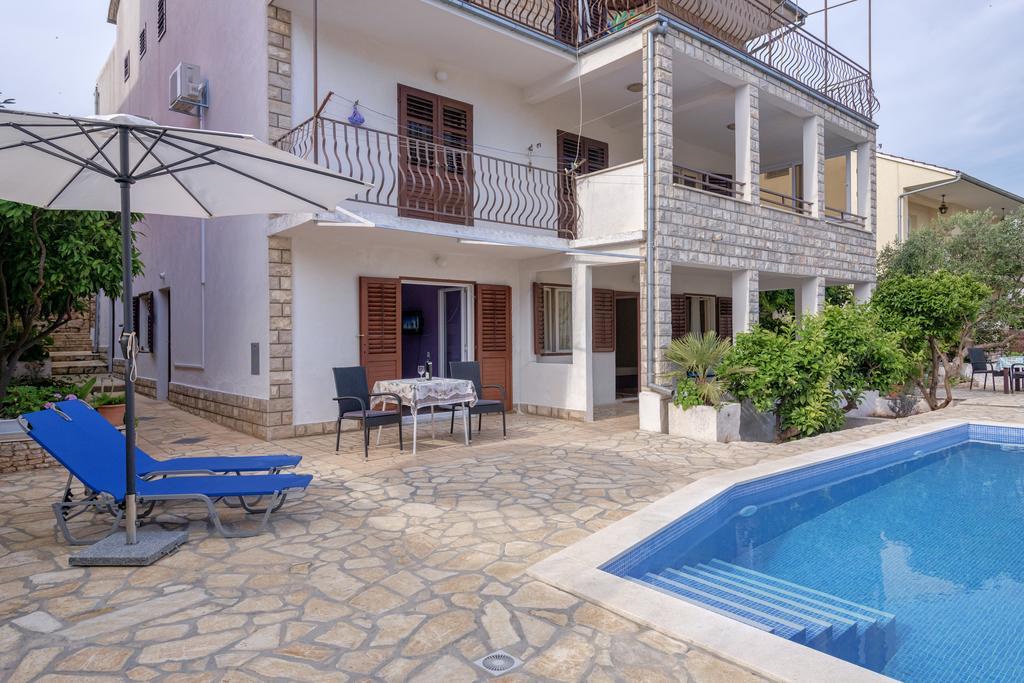 Apartments Priko Stari Grad  Habitación foto