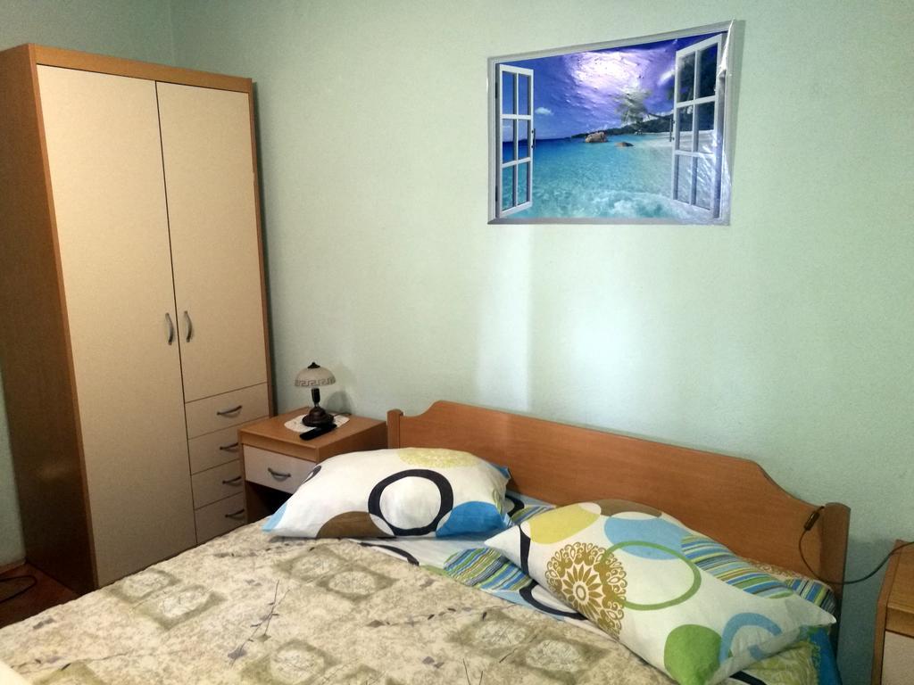 Apartments Priko Stari Grad  Exterior foto